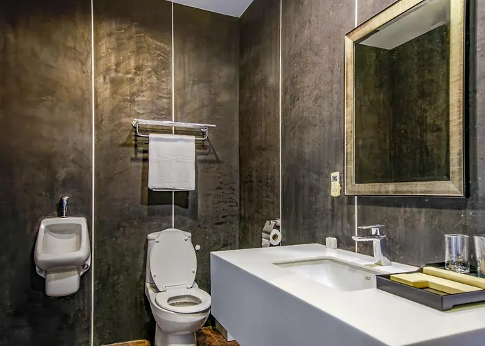 Luxury Pure Modern Pool 5bed Ktv Gym Nr Bts&central * Bangkok