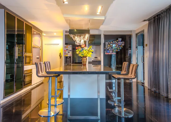 Luxury Pure Modern Pool 5bed Ktv Gym Nr Bts&central Villa