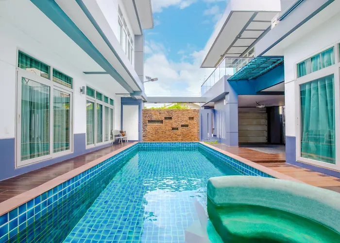Luxury Pure Modern Pool 5bed Ktv Gym Nr Bts&central Bangkok